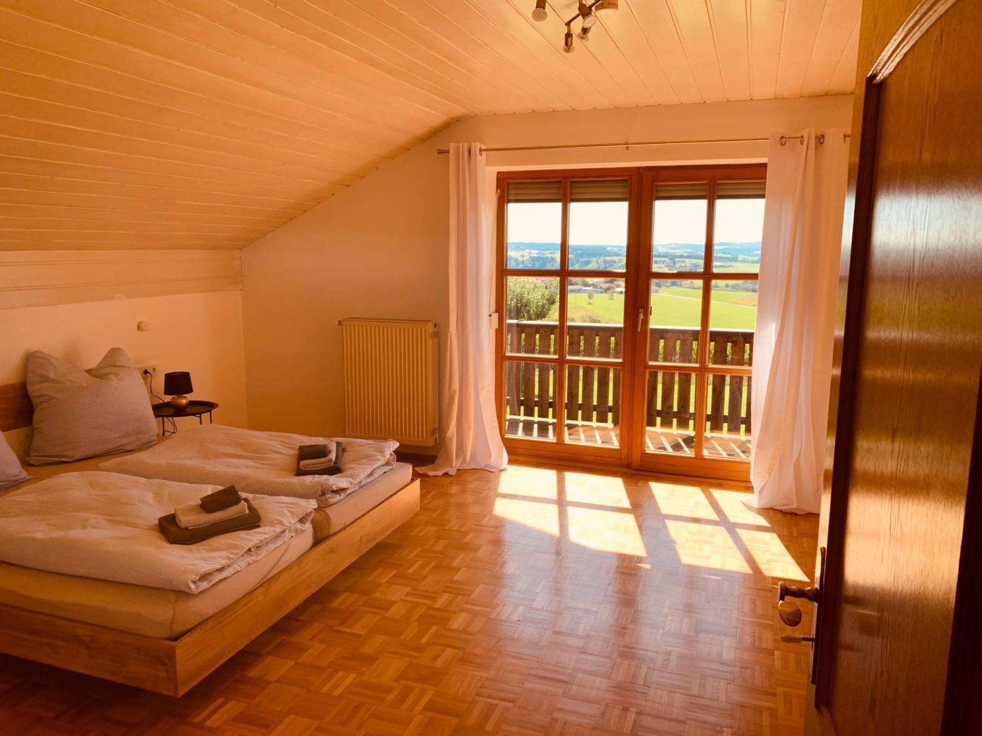 Adlerhorst, 4 Schlafzimmer, Blick In Die Alpen, Parkplatz Thyrnau Luaran gambar