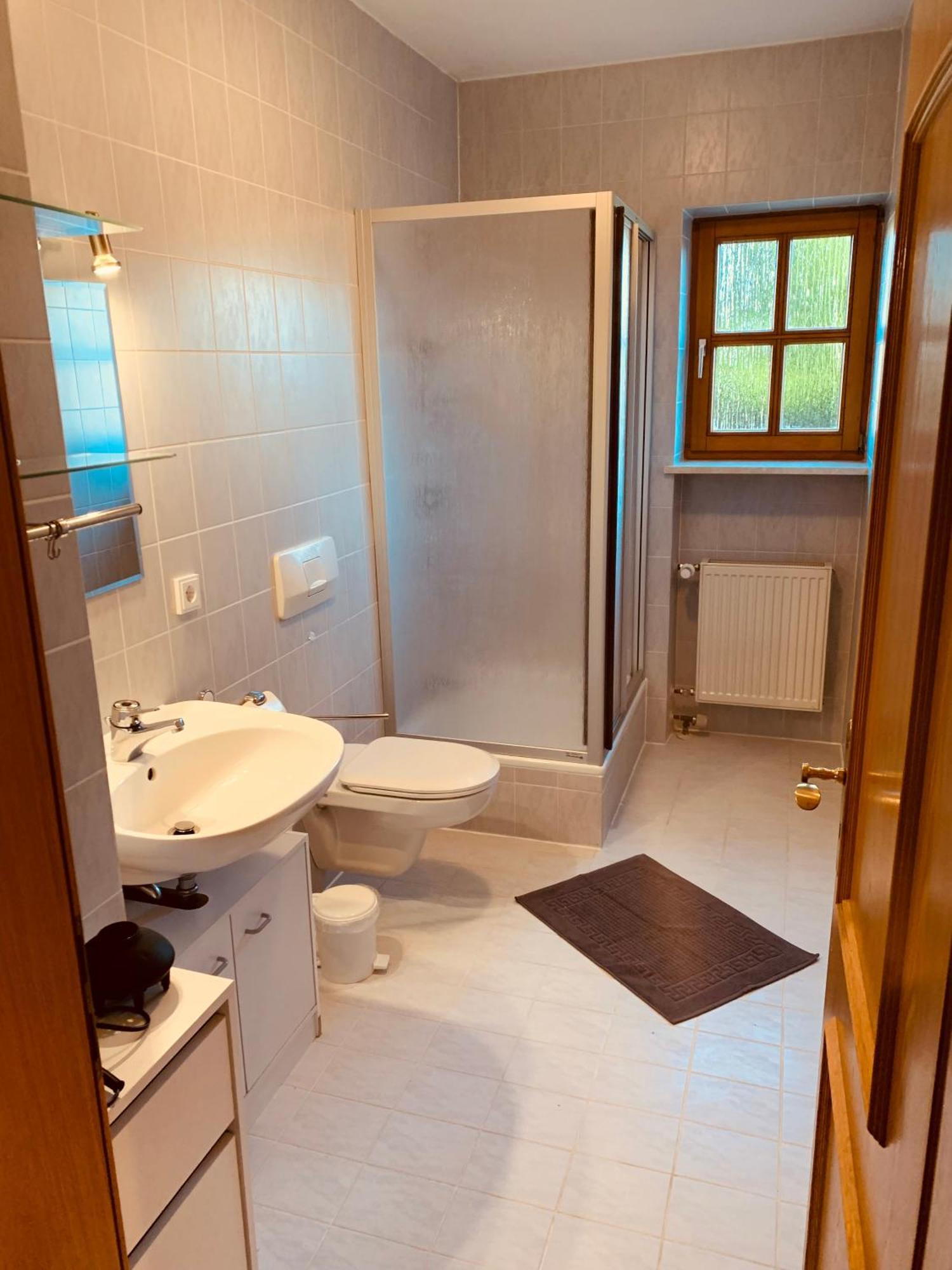 Adlerhorst, 4 Schlafzimmer, Blick In Die Alpen, Parkplatz Thyrnau Luaran gambar